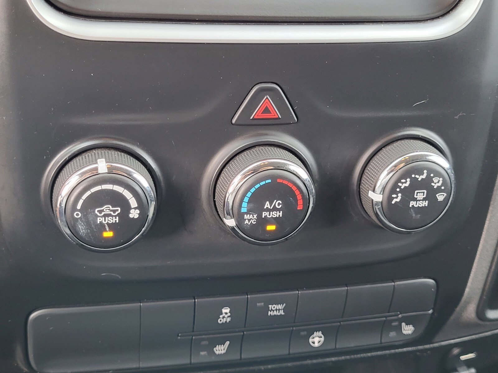 Used 2022 RAM 1500 Tradesman w/ Tradesman SXT Package RWD image 23