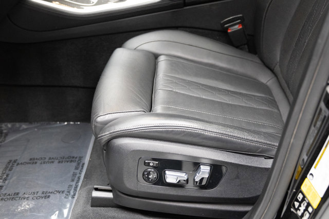 Used 2021 BMW X5 M50i AWD/4WD image 49
