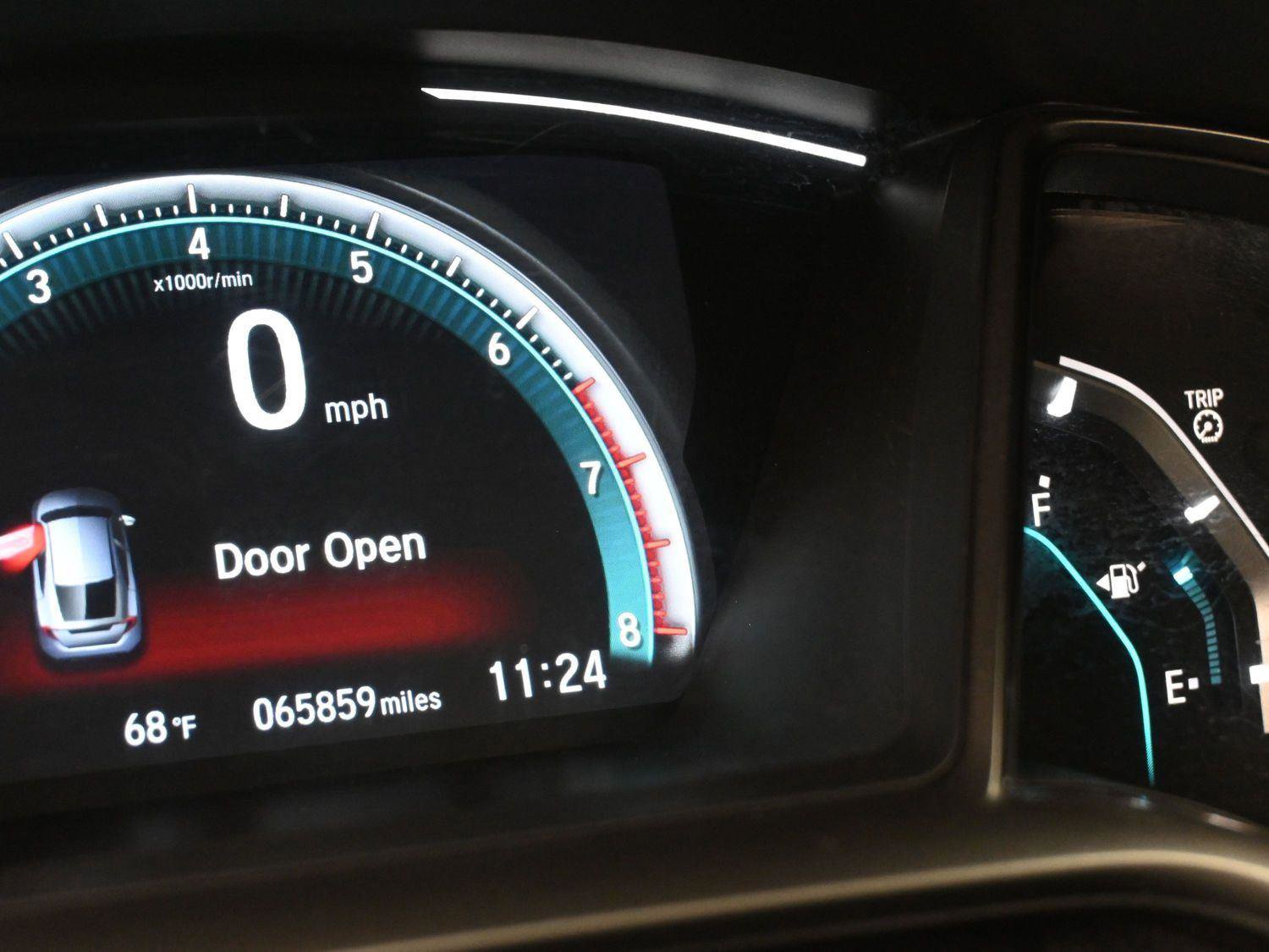 Used 2020 Honda Civic EX image 3