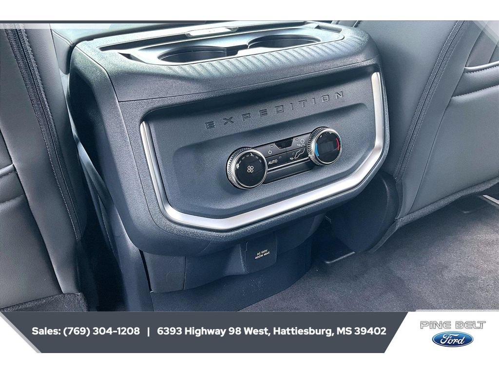 New 2027 Ford Expedition Active AWD/4WD image 25