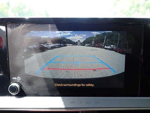 Used 2024 Toyota Prius Prime FWD image 27