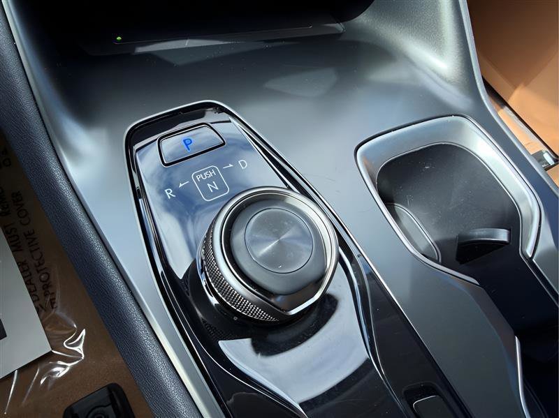 Used 2025 Lexus RZ 300e w/ Accessory Package (Z1) image 43