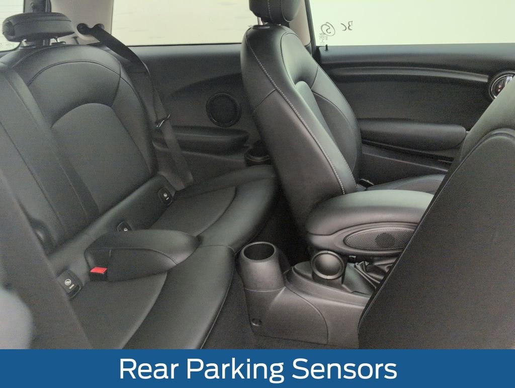 Used 2018 MINI Cooper 2-Door Hardtop image 15