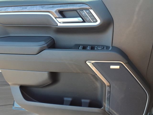 Used 2025 Chevrolet Silverado 1500 LTZ AWD/4WD image 18