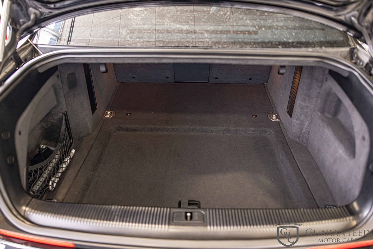 Used 2008 Audi S8 image 16