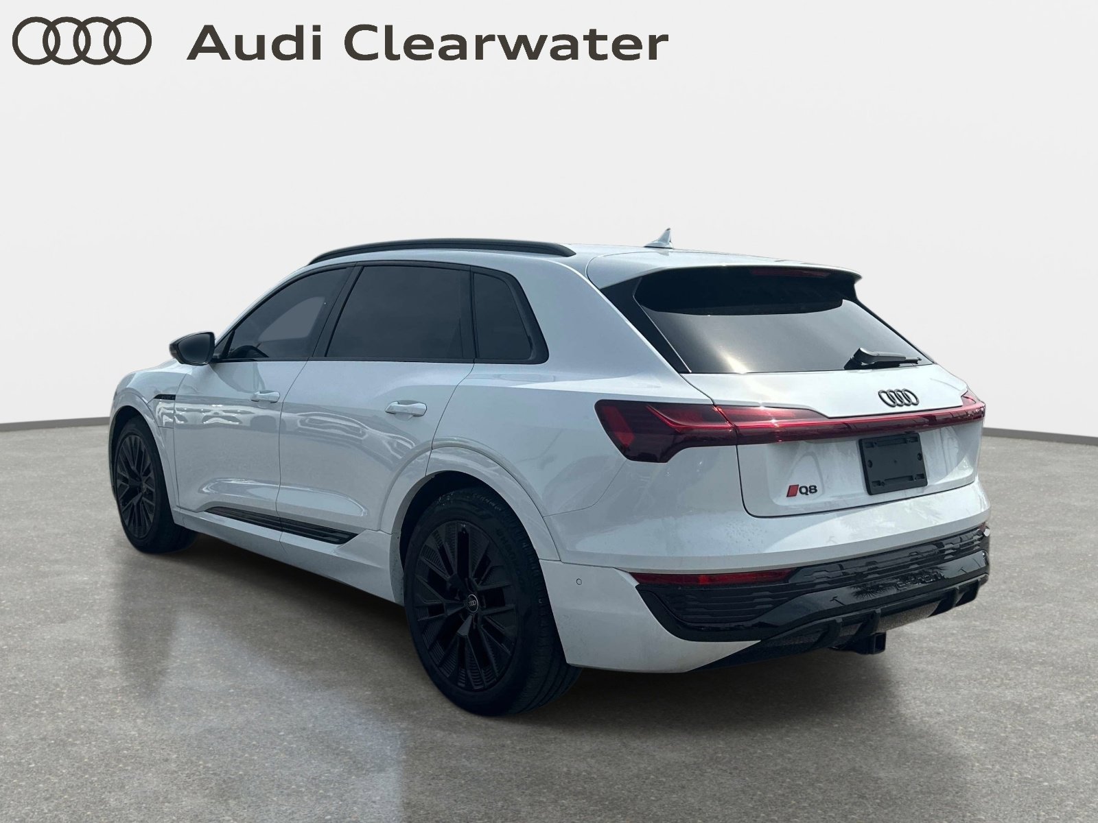 Used 2024 Audi Q8 e-tron Prestige AWD/4WD image 2