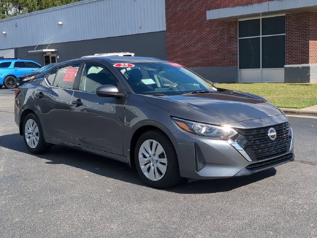 Certified 2025 Nissan Sentra S FWD image 1