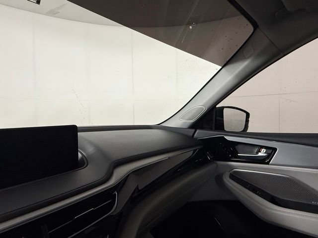 Used 2024 Acura MDX FWD w/ Technology Package image 16
