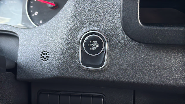 Used 2025 Mercedes-Benz Sprinter 2500 image 28