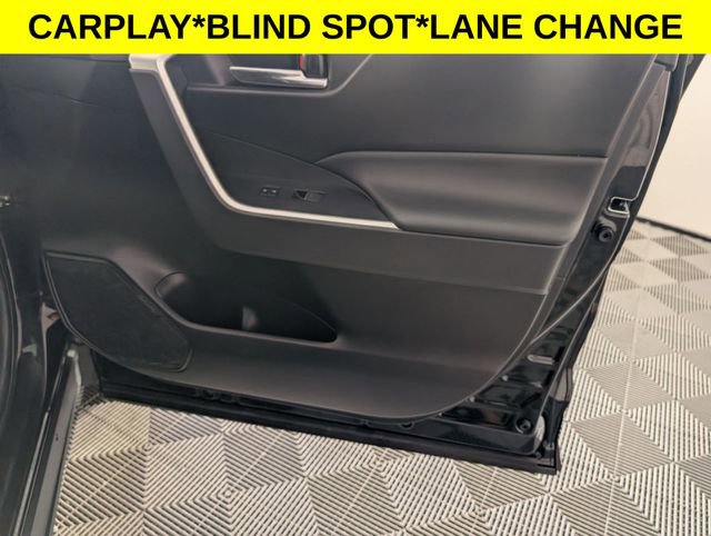 Used 2022 Toyota RAV4 XLE FWD image 30
