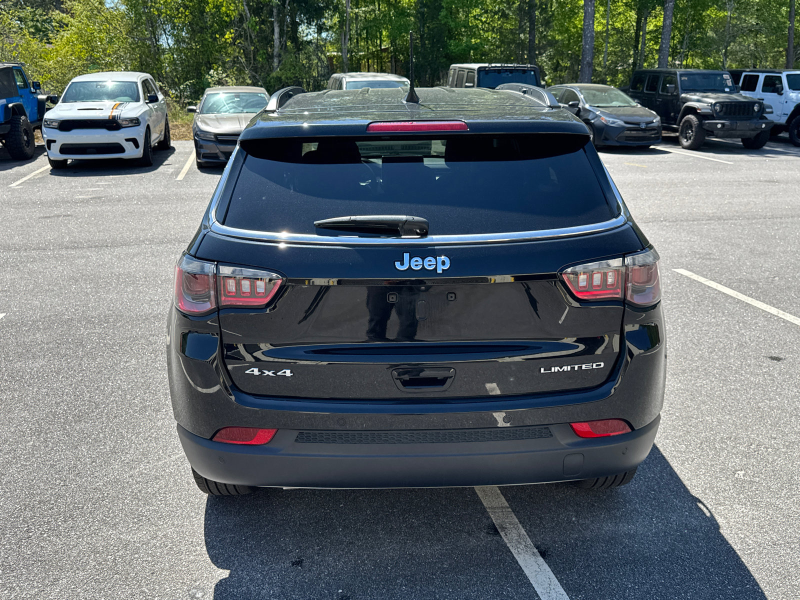 Used 2024 Jeep Compass Limited AWD/4WD image 7