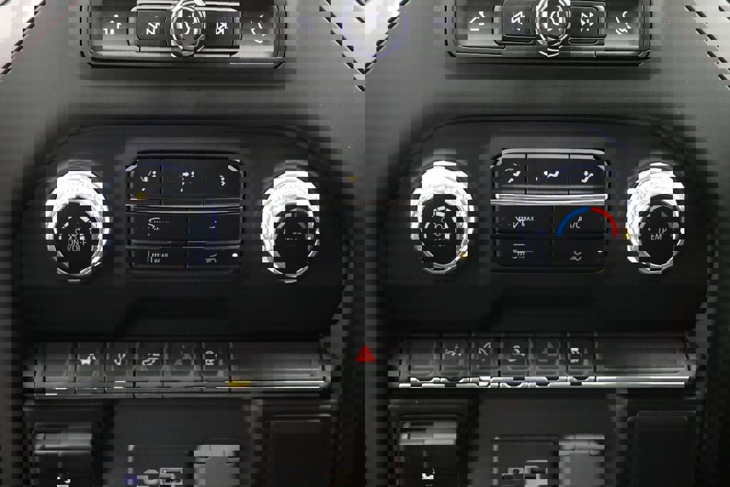 Used 2024 GMC Sierra 1500 Pro w/ Graphite Edition image 24