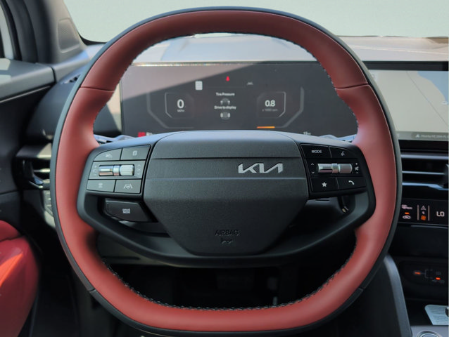 New 2026 Kia Sportage SX FWD image 34
