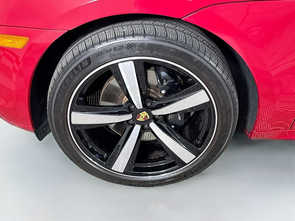 Used 2025 Porsche Macan S AWD/4WD image 32