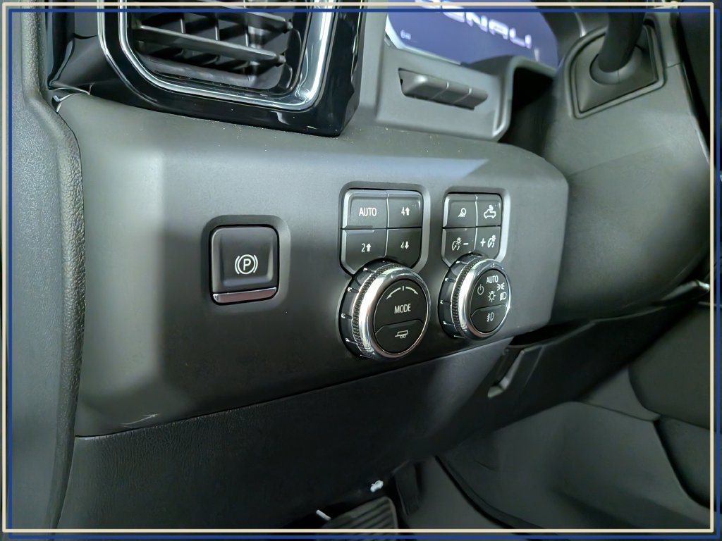 New 2026 GMC Sierra 3500 Denali Ultimate AWD/4WD image 18