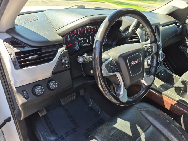 Used 2019 GMC Yukon XL SLT AWD/4WD image 10