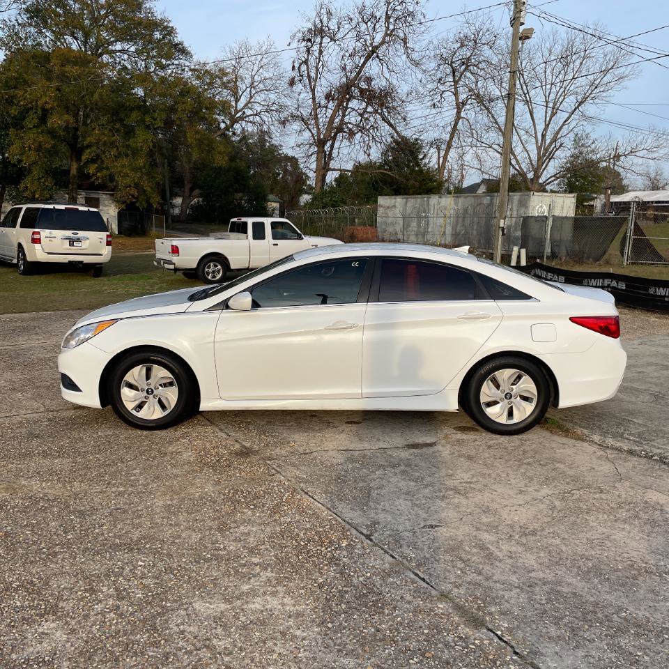 Used 2014 Hyundai Sonata GLS FWD image 3