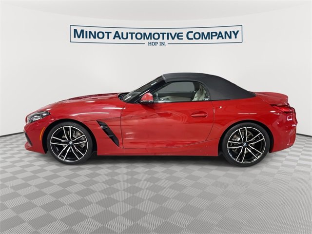 Used 2024 BMW Z4 sDrive30i w/ Premium Package image 5