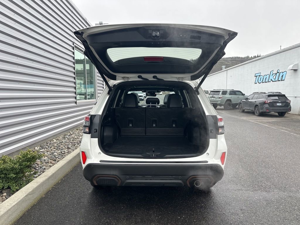 Used 2025 Subaru Forester Sport w/ Popular Package #2 image 4