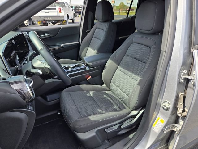 Used 2025 Chevrolet Equinox LT w/ Safety and Technology Package image 9