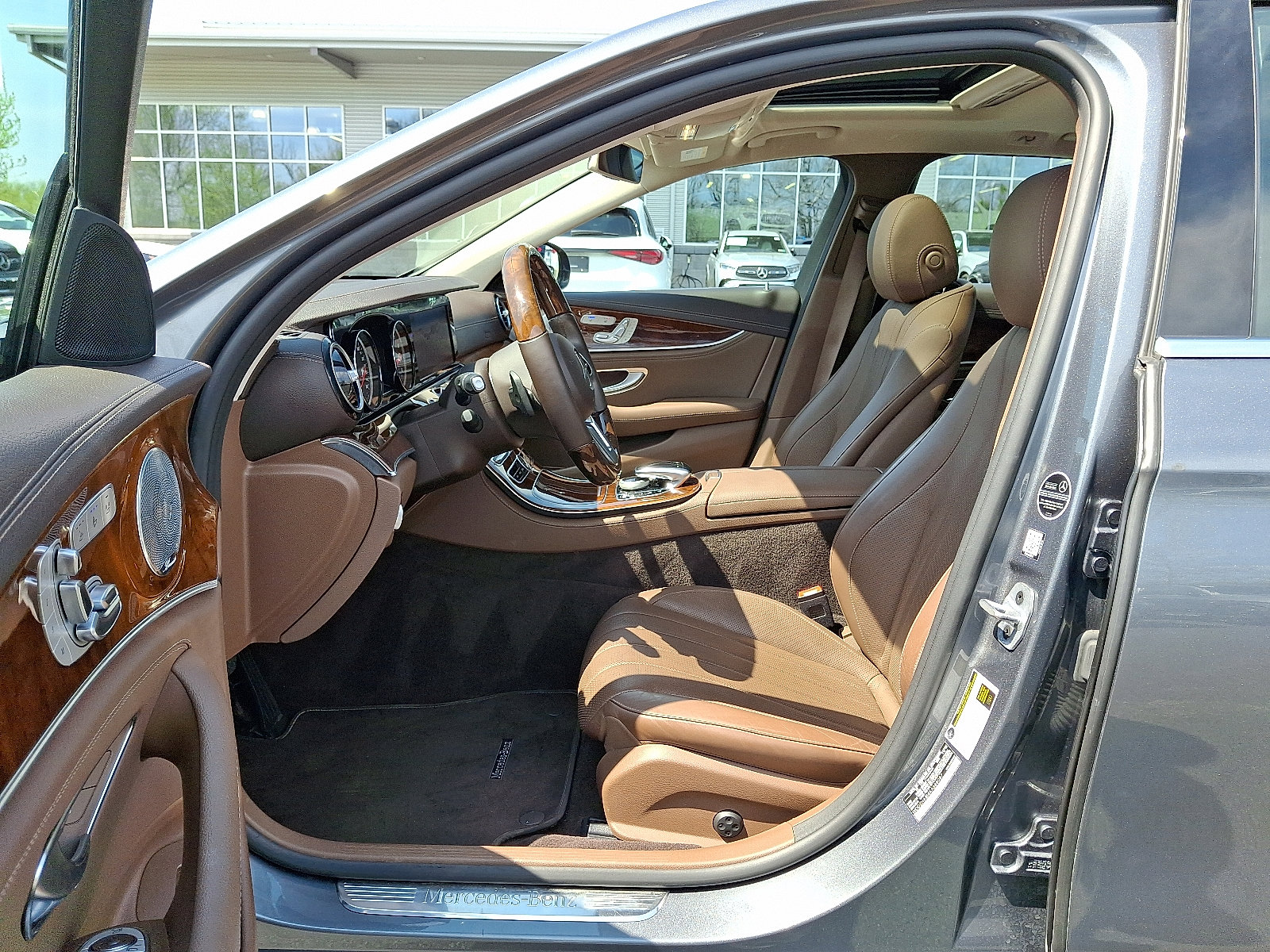 Used 2019 Mercedes-Benz E 450 4MATIC Wagon image 14