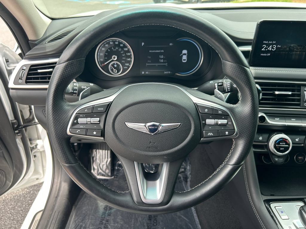 Used 2022 Genesis G70 2.0T AWD/4WD image 23