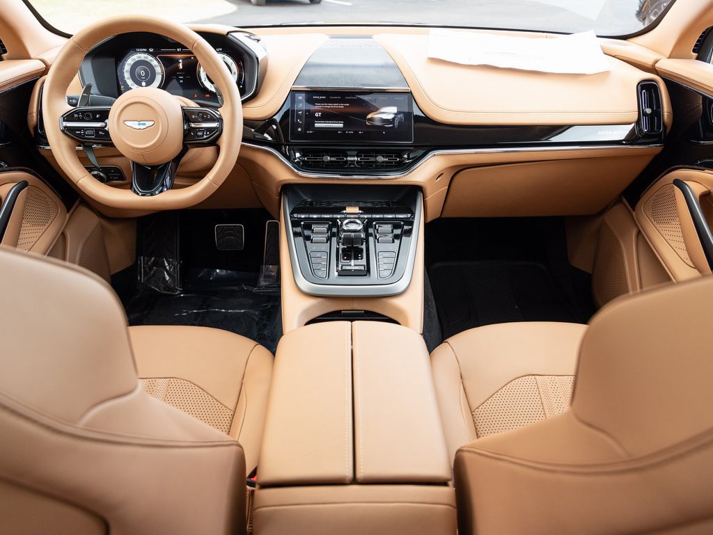 New 2025 Aston Martin DBX 707 image 32