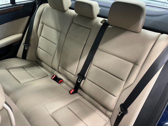 Used 2012 Mercedes-Benz E 350 4MATIC Sedan image 36