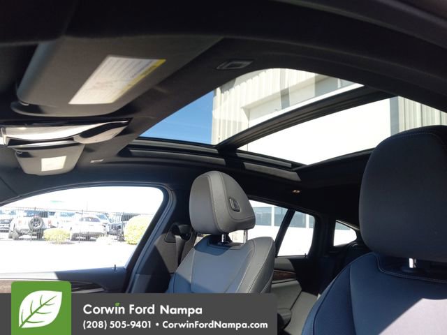 Used 2025 BMW X4 xDrive30i image 23