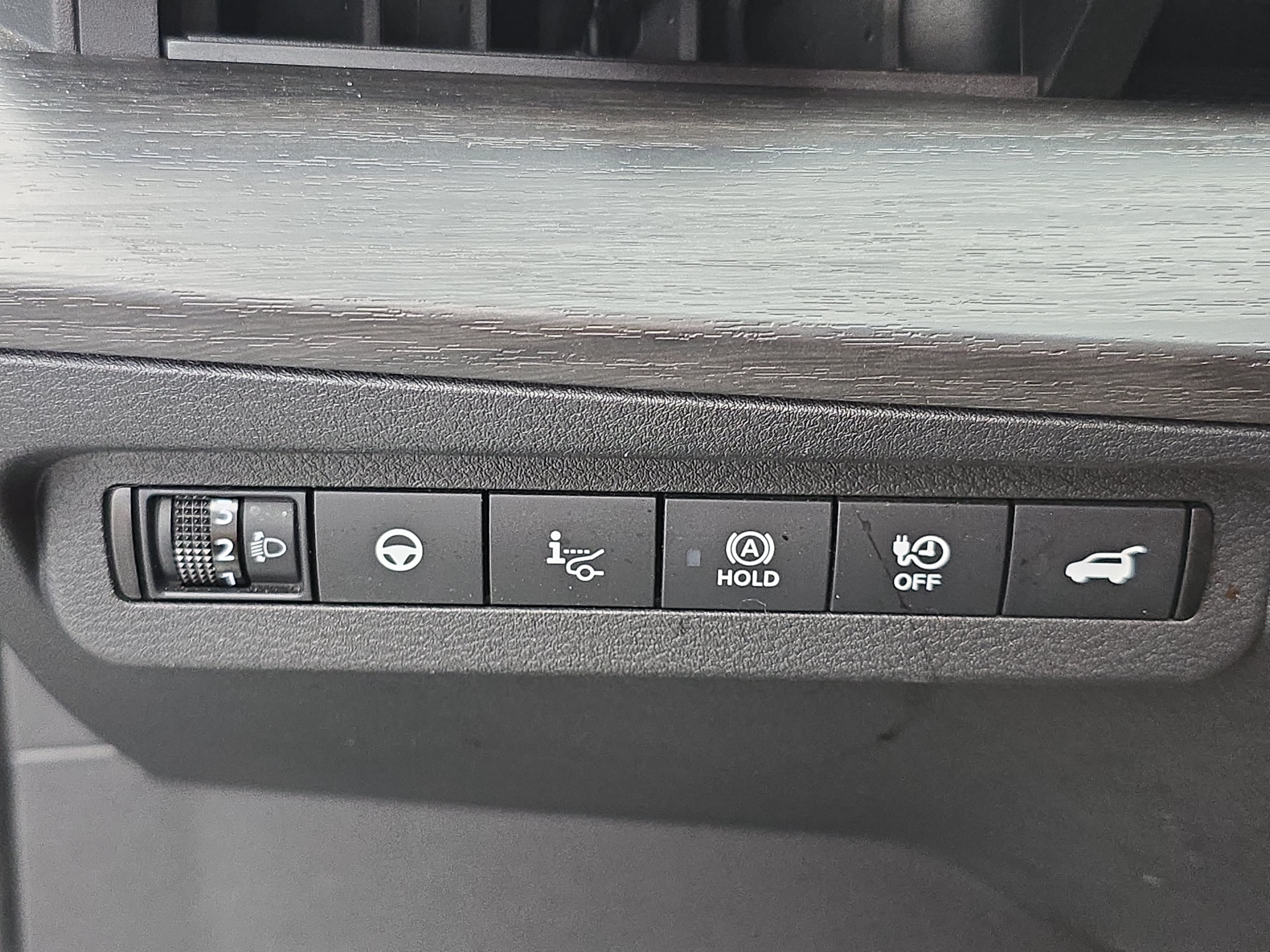Certified 2024 Nissan Ariya AWD image 26