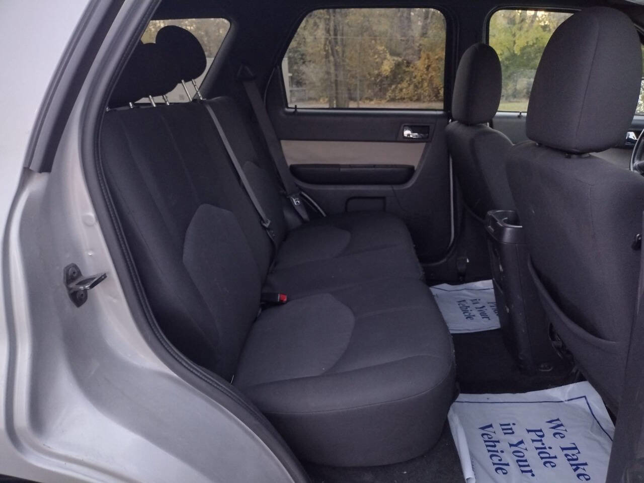 Used 2009 Mercury Mariner 4WD image 9