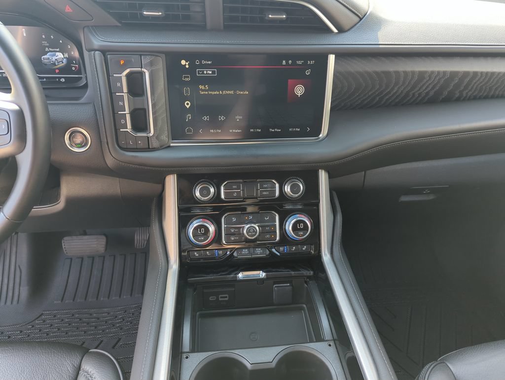 Used 2024 GMC Yukon Denali AWD/4WD image 23