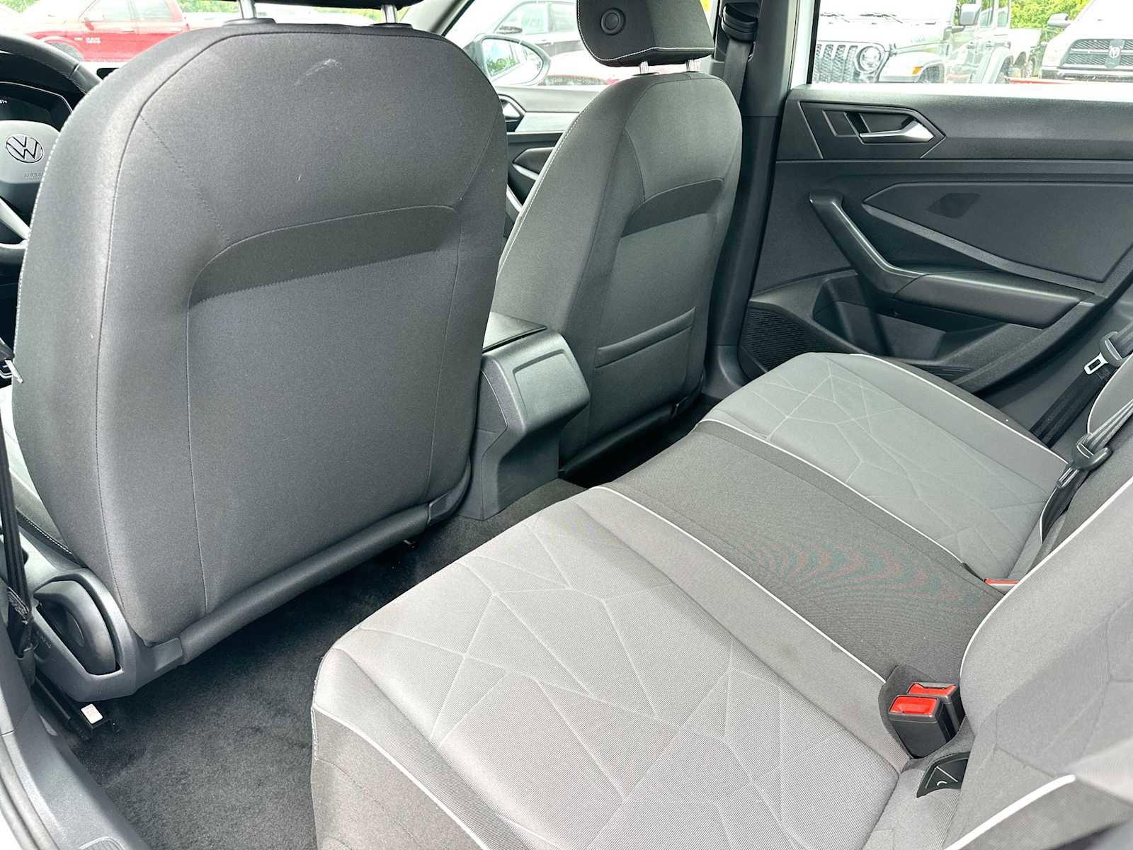 Used 2025 Volkswagen Jetta Sport image 24