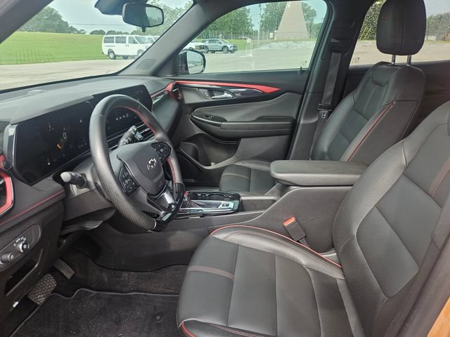 Used 2024 Chevrolet TrailBlazer RS w/ Driver Confidence Package FWD image 9