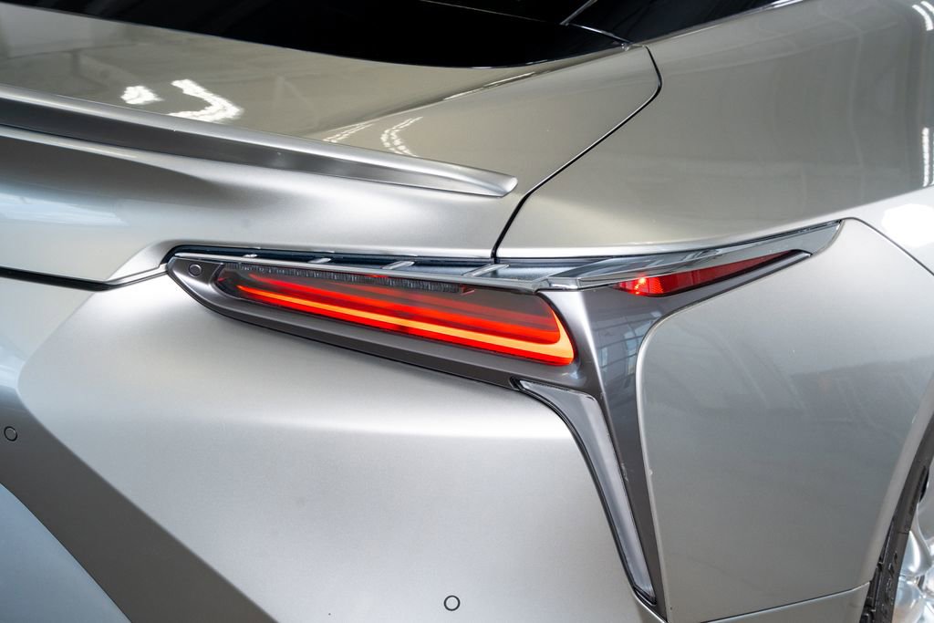 Used 2018 Lexus LC 500 Coupe w/ Touring Package RWD image 11