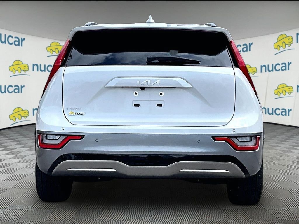 Used 2023 Kia Niro Wave FWD image 5