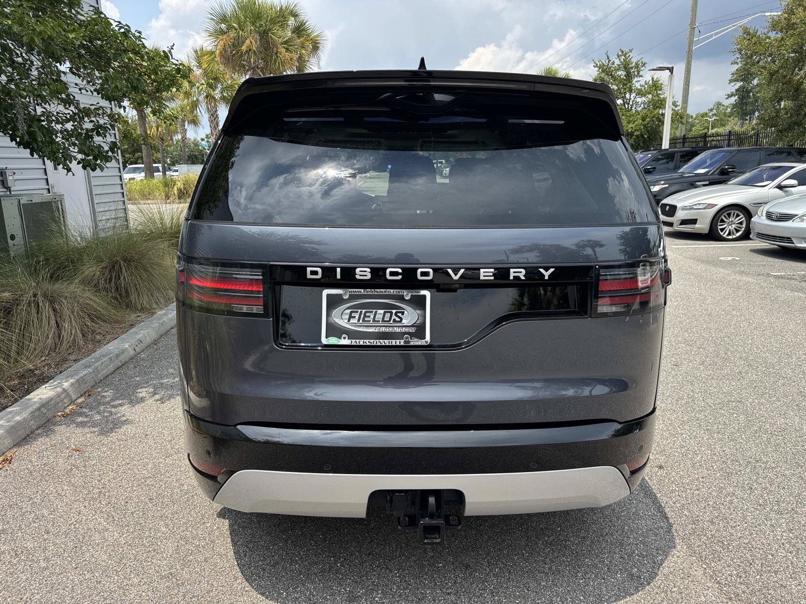 Certified 2026 Land Rover Discovery Limited Edition AWD/4WD image 7