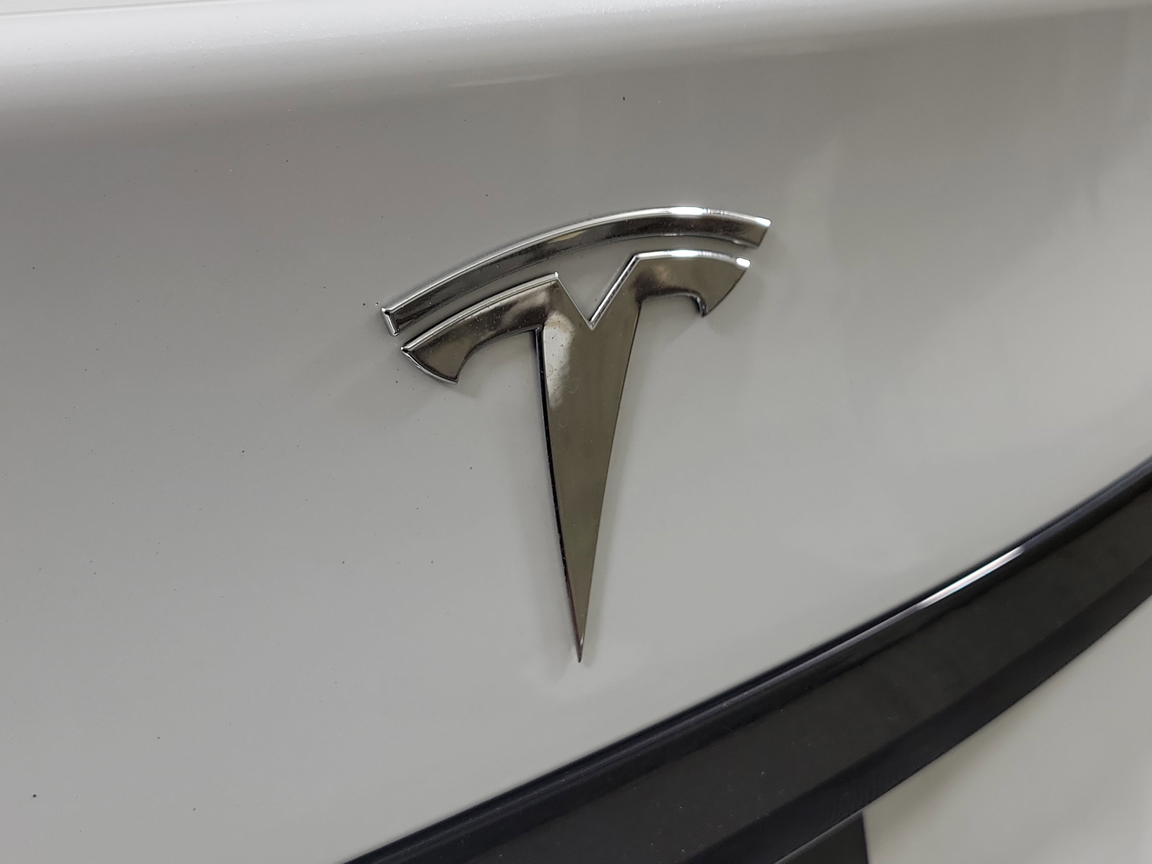 Used 2022 Tesla Model S AWD/4WD image 7
