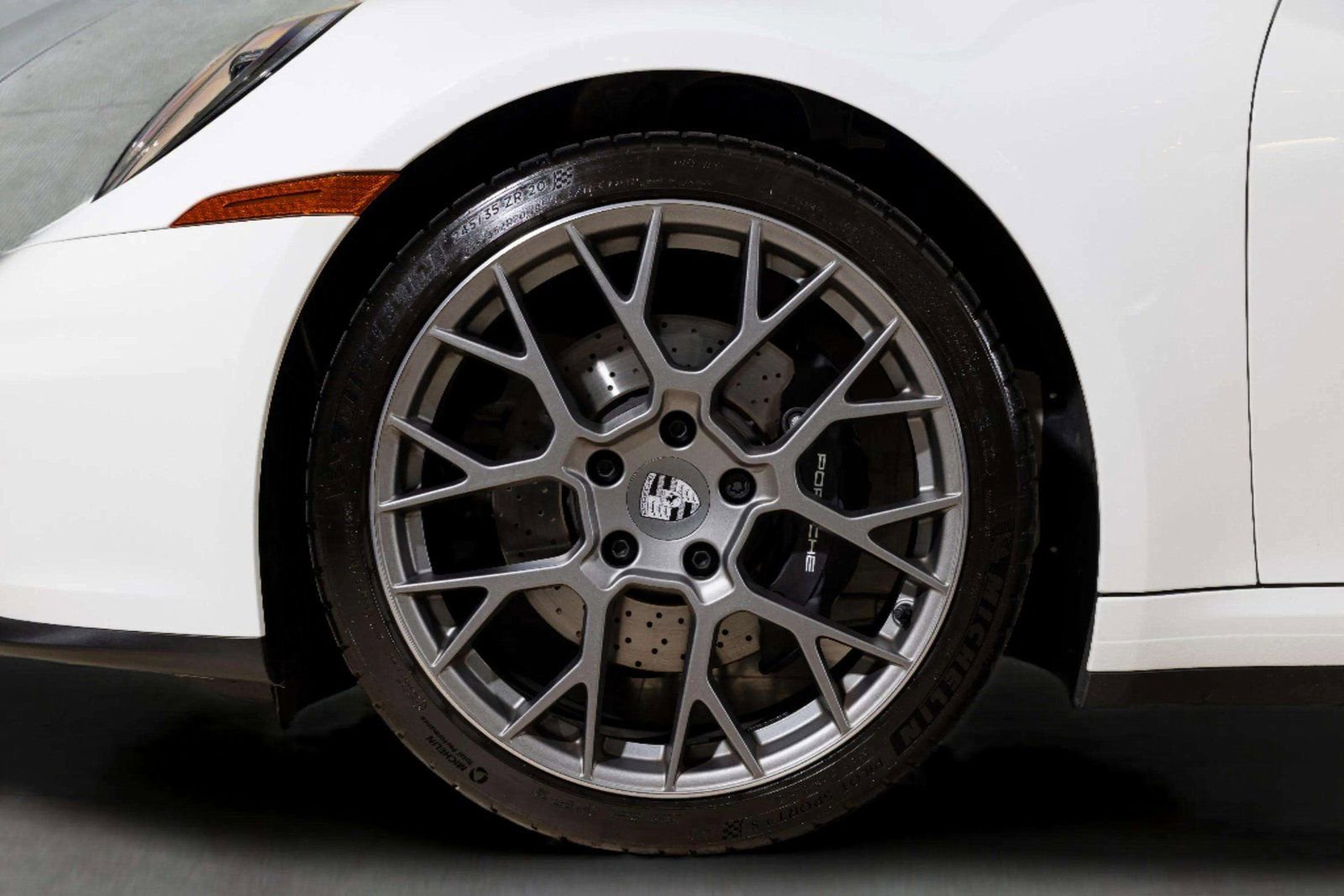 Used 2025 Porsche 911 Carrera RWD image 12