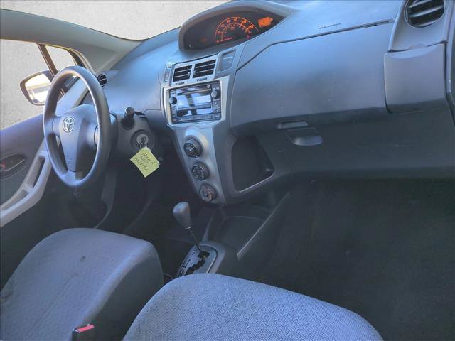 Used 2010 Toyota Yaris 2-Door Hatchback FWD image 18