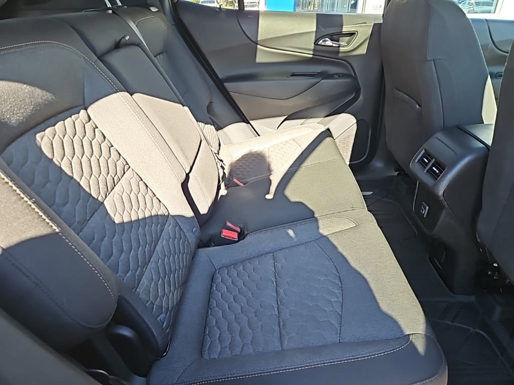 Used 2020 Chevrolet Equinox LT image 29