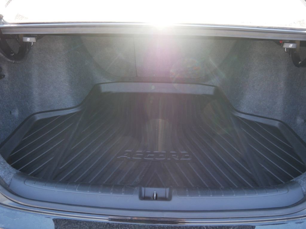 Used 2022 Honda Accord Sport image 10