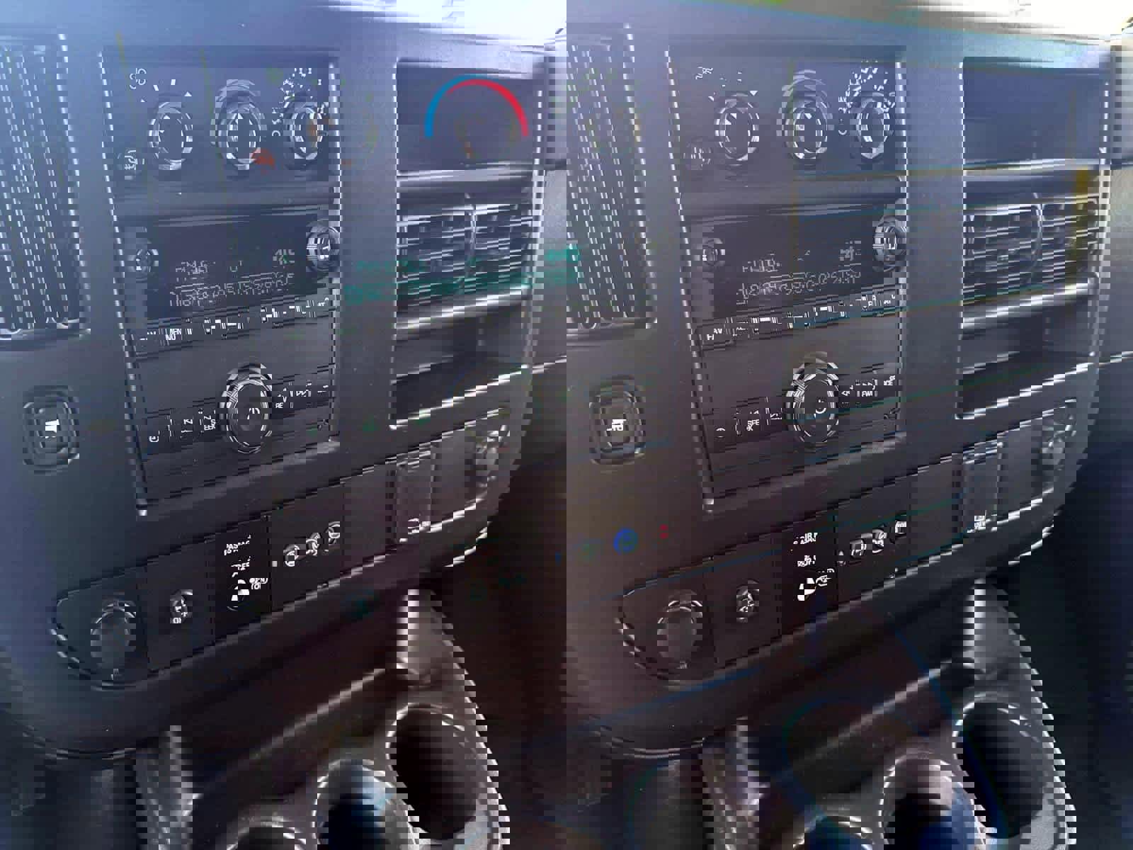 Used 2023 GMC Savana 2500 w/ Driver Convenience Package image 14