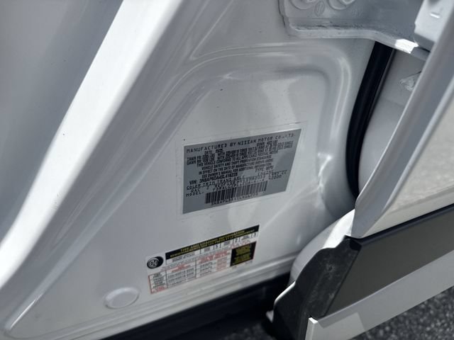 New 2025 Nissan Kicks SR FWD image 33