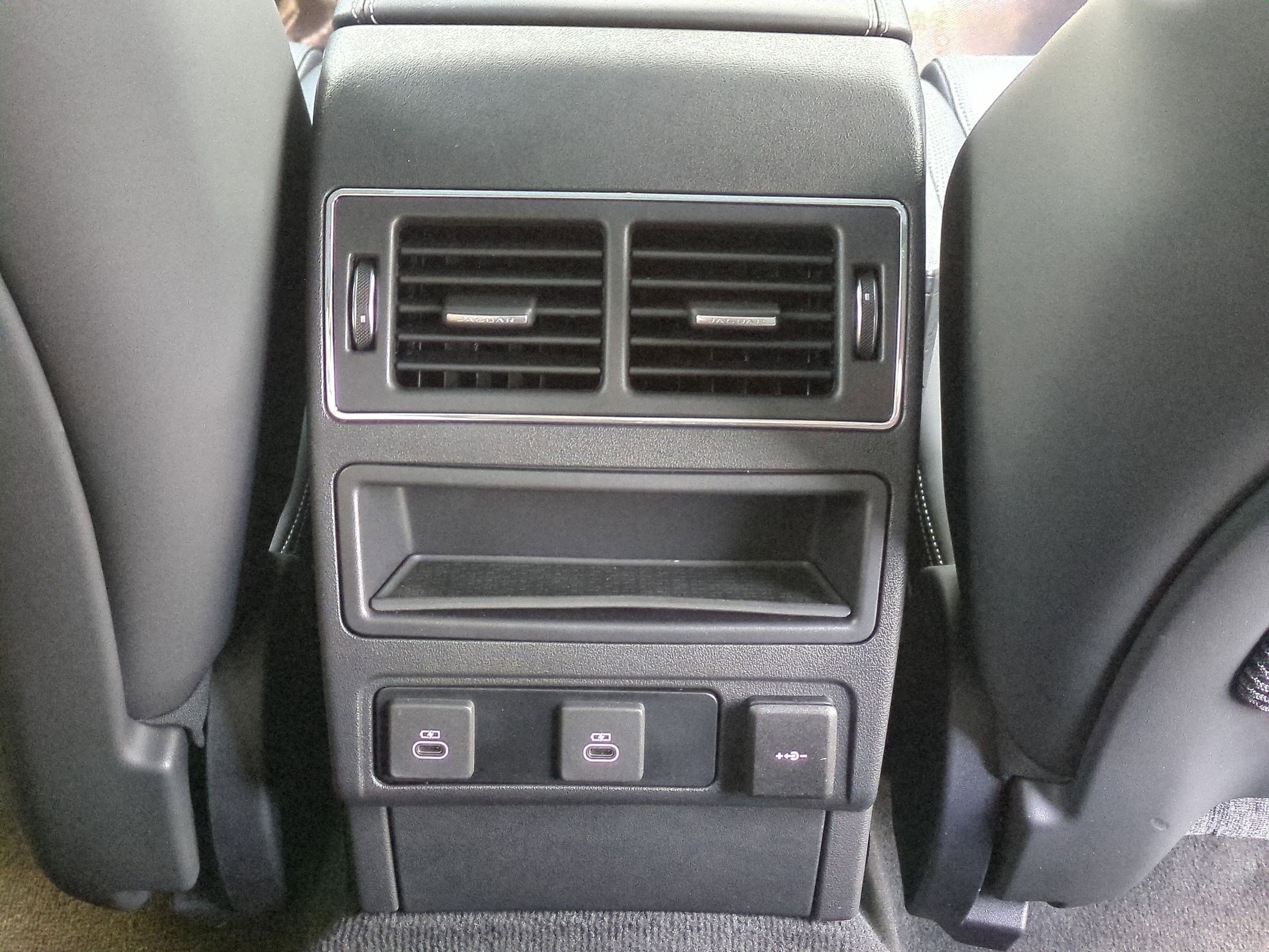 Used 2026 Jaguar F-PACE R-Dynamic S AWD/4WD image 26