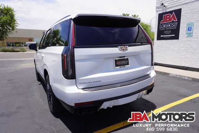 Used 2023 Cadillac Escalade V AWD/4WD image 60