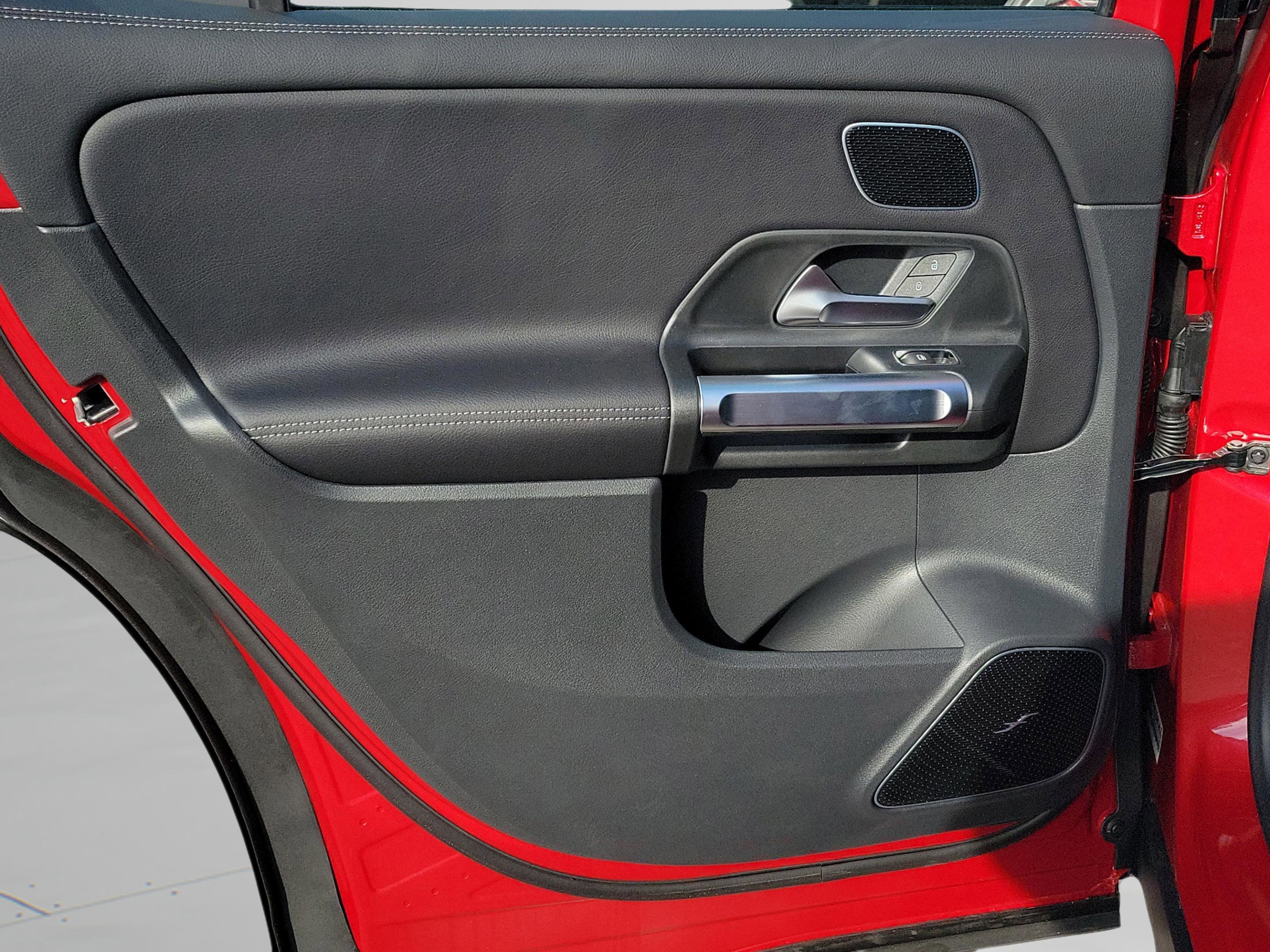 New 2026 Mercedes-Benz GLB 35 AMG 4MATIC image 7