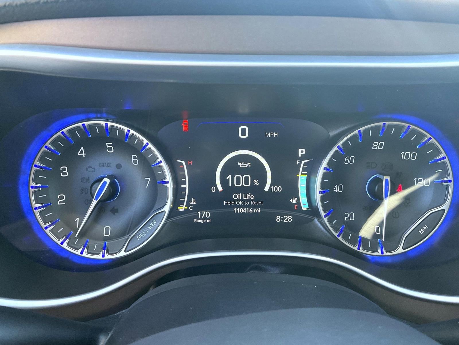 Used 2018 Chrysler Pacifica Touring-L Plus FWD image 12