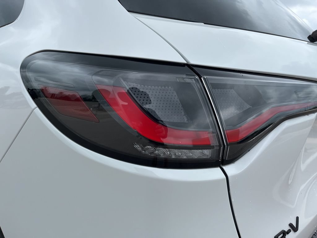 Certified 2026 Honda HR-V Sport image 7
