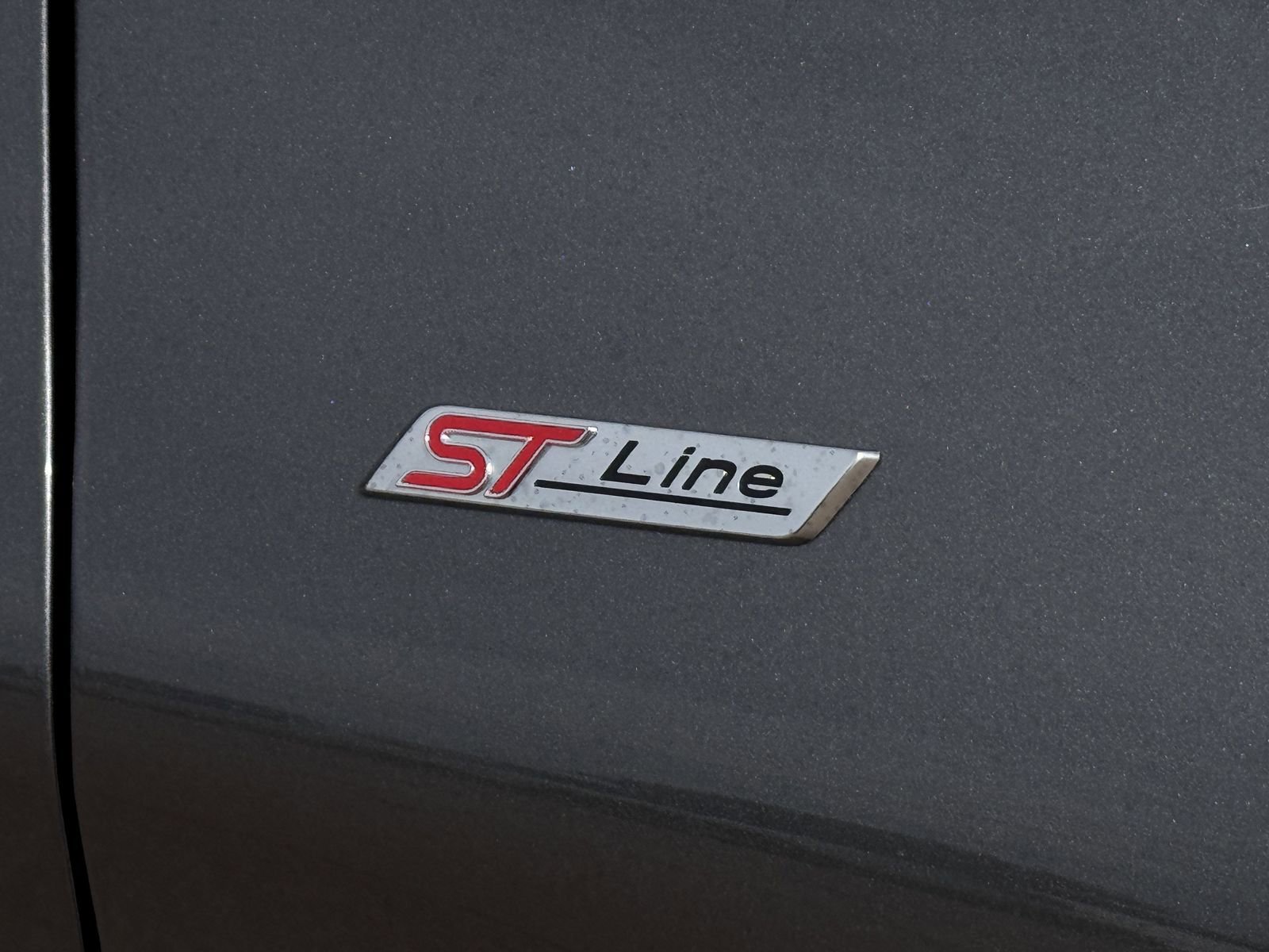 Used 2025 Ford Explorer ST-Line image 11